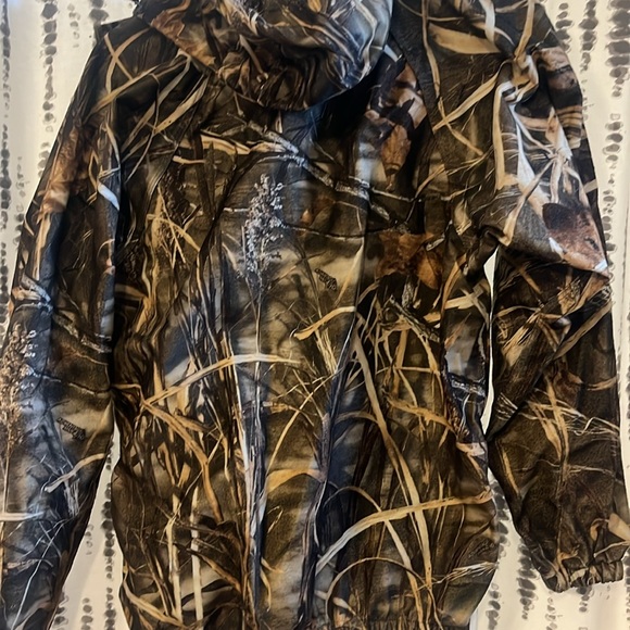 Camo children’s large jacket by Mad Dog - Picture 6 of 6